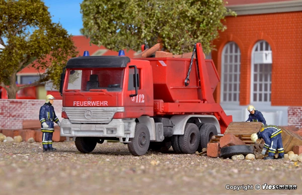 18268 Kibri H0 Feuerwehr MB ACTROS Absetz 18268 Kibri H0 Feuerwehr MB ACTROS Absetz -Cobi Winkel KI18268